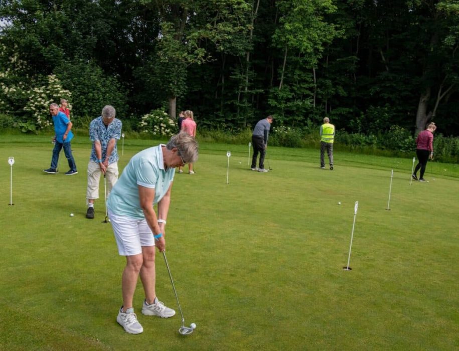 Træning på golfbanen til Golfens Dag